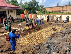 Bea Cukai Musnahkan 1.200 Keranjang Mangga Ilegal Asal Malaysia di Dumai