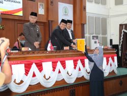 Beri Tanggapan dan Jawaban, Sekdako Dumai Apresiasi Pandangan Umum Fraksi-Fraksi DPRD Terhadap Ranperda APBD-P TA 2025