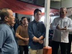 Gibran Malam Blusukan ke Pos Siskamling di Jakbar dan Jaksel