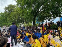 Ganti Pelat Ketua DPRD Kalsel Tinggalkan Kantor Saat Demo Ricuh
