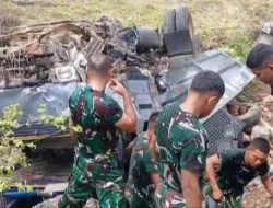 Mobil Polisi Terguling di Dumai, 14 Tahanan Selamat