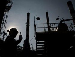 Aksi Earth Hour Kilang Dumai Tekan Energi